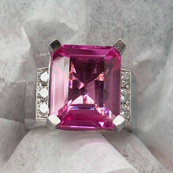 A stunning piece of custom-made fine jewelry